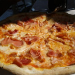 Le Tout Paris food