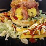 Zona 30 Beer ‘n’ Grill food