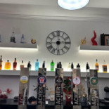 Zona 30 Beer ‘n’ Grill inside