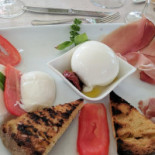 Callini Nourriture