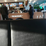 Hesburger Dentro
