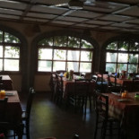 Pizzeria L'usignolo inside