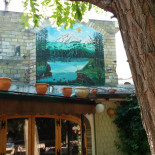 Pizzeria L'usignolo outside