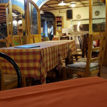 Pizzeria L'usignolo inside