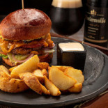 Melnā Bite Cibo