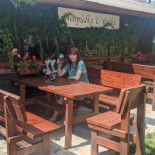 Restaurace U Rasku outside