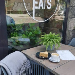 Kozy Eats Esterno