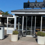Korv Me Mos outside