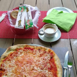 Trattoria Pizzeria Al Lepre food