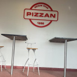 Pizzan outside