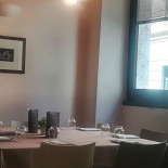 Pizzeria Marechiaro inside