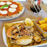 Pizzeria Marechiaro food