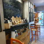 Vineria Di Vino inside