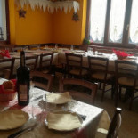 Pizzeria Trattoria Del Volante inside