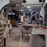 Vecchia Roma inside