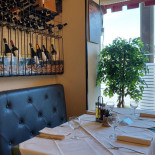 Pizzeria 45 inside