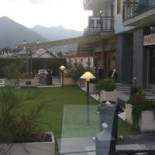 Del Leone outside