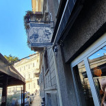 Vineria Di Vino outside
