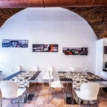 Kalispera À l'intérieur
