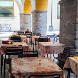 Osteria Pizzeria Da Ivo inside
