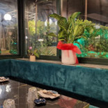 Sushi Royal inside