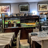 Pizzeria La Lampara Dongo inside