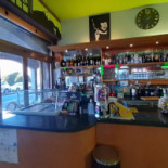 Ella's Cafe E Lounge Dentro