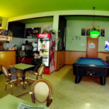 Ella's Cafe E Lounge Dentro