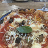 Pizzeria Napoletana O' Garibaldin food