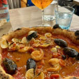 Pizzeria Napoletana O' Garibaldin food