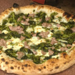 Pizzeria Napoletana O' Garibaldin food