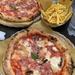 Pizzeria Napoletana O' Garibaldin food