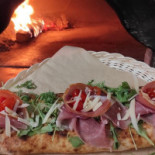 Pizzeria Napoletana O' Garibaldin food