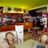Ella's Cafe E Lounge Dentro