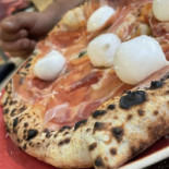 Pizzeria Napul'è food