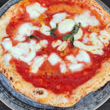 Attimo food