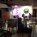 Java Food And Beverage À l'intérieur