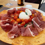 M Cafe Pizza Nourriture