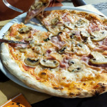 Cribu's Risto Pizza Nourriture