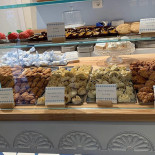Bon Bons Pasticceria Dolci Sardi Alghero Via Einaudi À l'intérieur