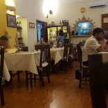 Il Simposio À l'intérieur