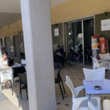 Black E White Cafe Extérieur