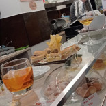 Caffetteria Aperitivi Malaspina À l'intérieur