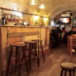 Aka Pub&wine À l'intérieur