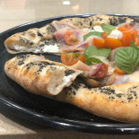 Pizzeria La Bussola food