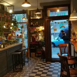 Mini Garden Bistrot inside