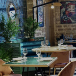 Chotto Chotto Nippo Apulo Cuisine inside