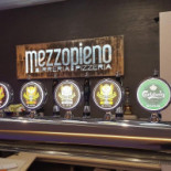 Mezzopieno À l'intérieur