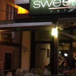 Sweet Cafè outside