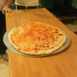 Pizzeria C 'è Pizza Per Te food